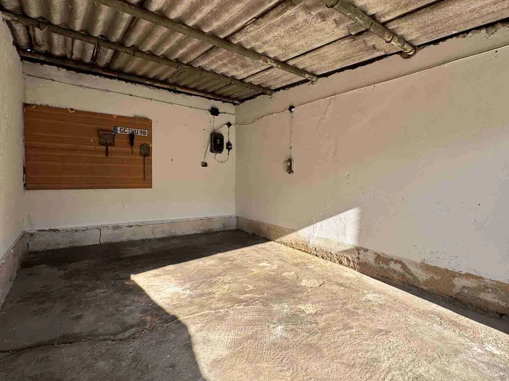 Leerstehende Garage in ruhiger Lage von Limbach-Oberfrohna