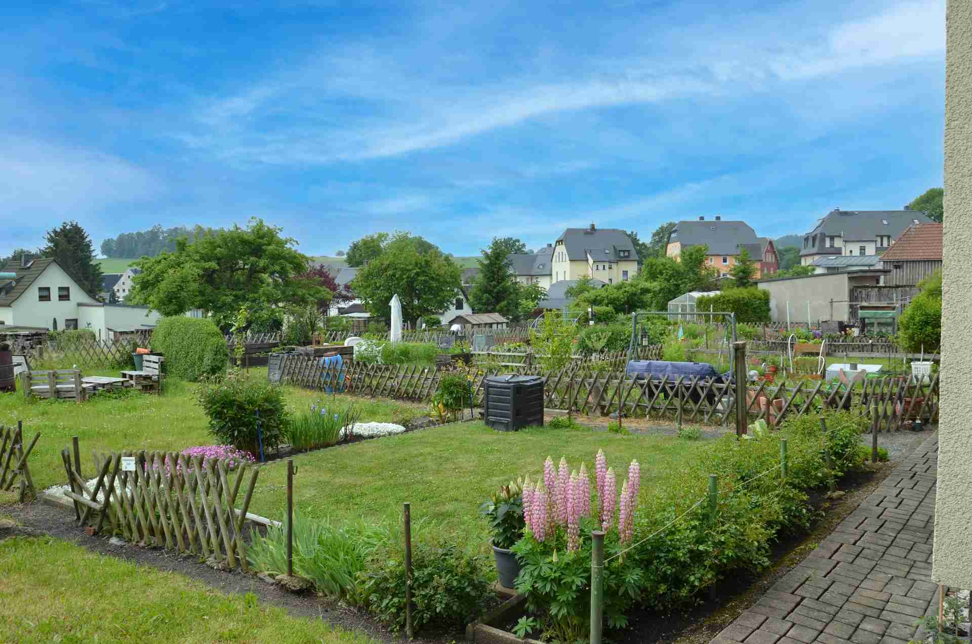 2-Zimmer-Wohnung mit charmantem Garten: Ihre grüne Oase!